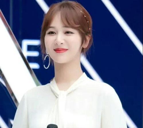 娱乐圈吃瓜大头姐,揭秘“吃瓜大头姐”的传奇故事